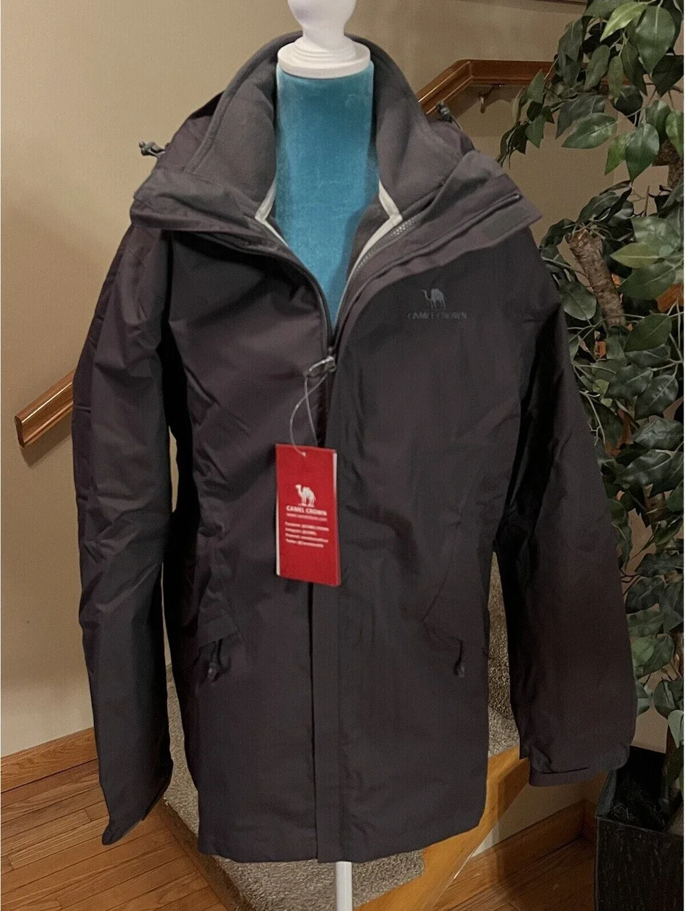 CAMEL CROWN Men’s Mountain Snow Waterproof Ski Jacket Detachable Hood Size S